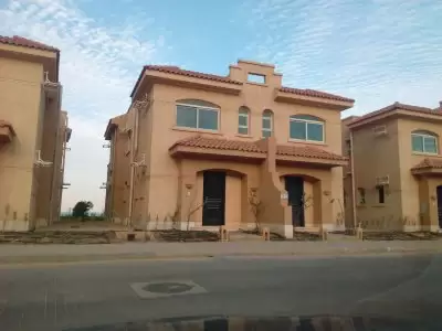 سارع بشراء توين هاوس في تلا السخنة بمساحة 204 متر